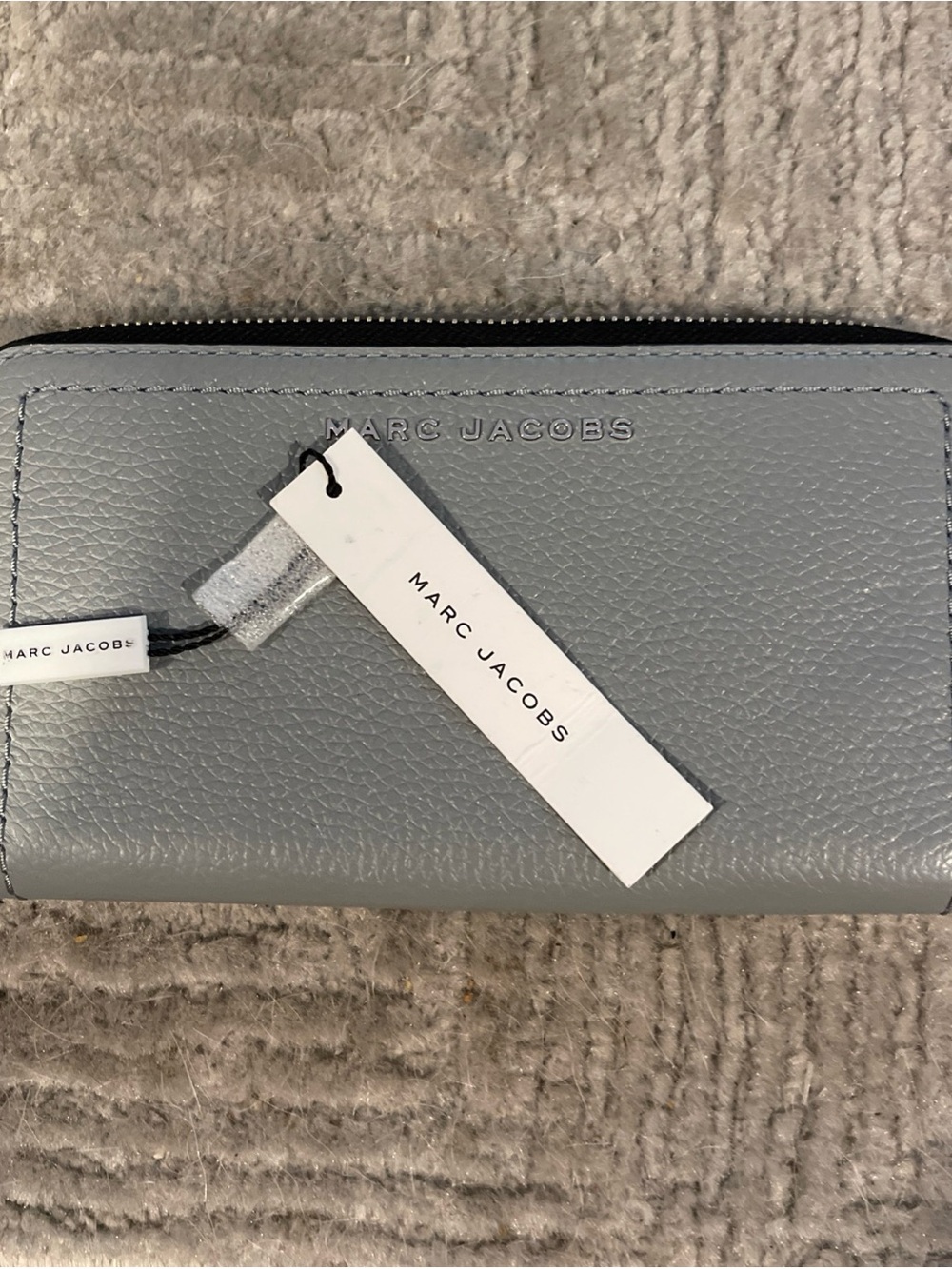Marc Jacobs Light Gray Pebbled Leather Zip Card Holder